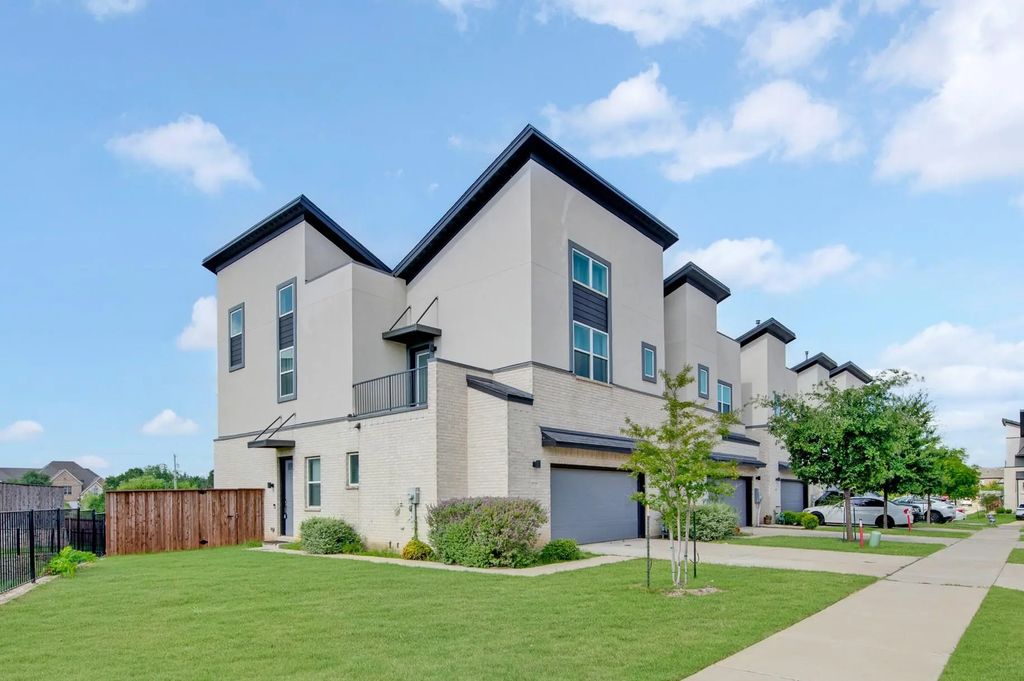 4354 Hebron Street, Irving