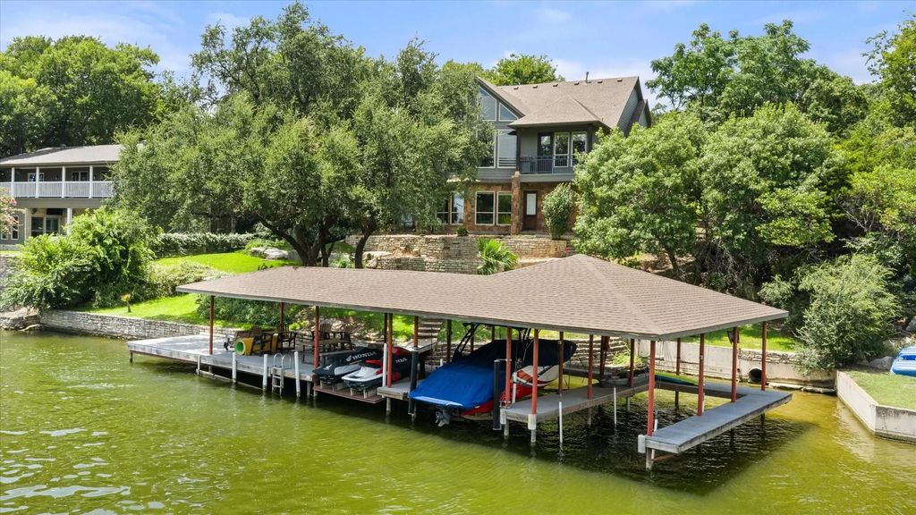 1101 Hidden Cove Trail, Granbury