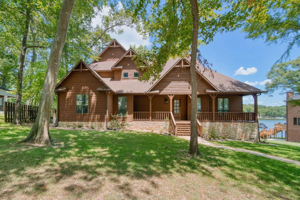 811 King Leonard Court, Scroggins