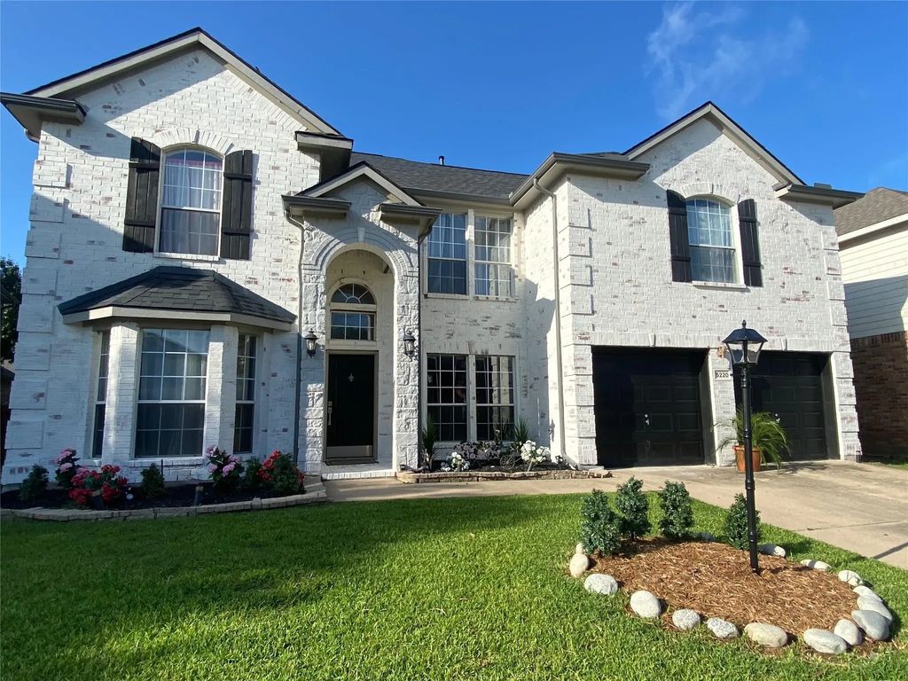 5220 Selago Drive, Fort Worth
