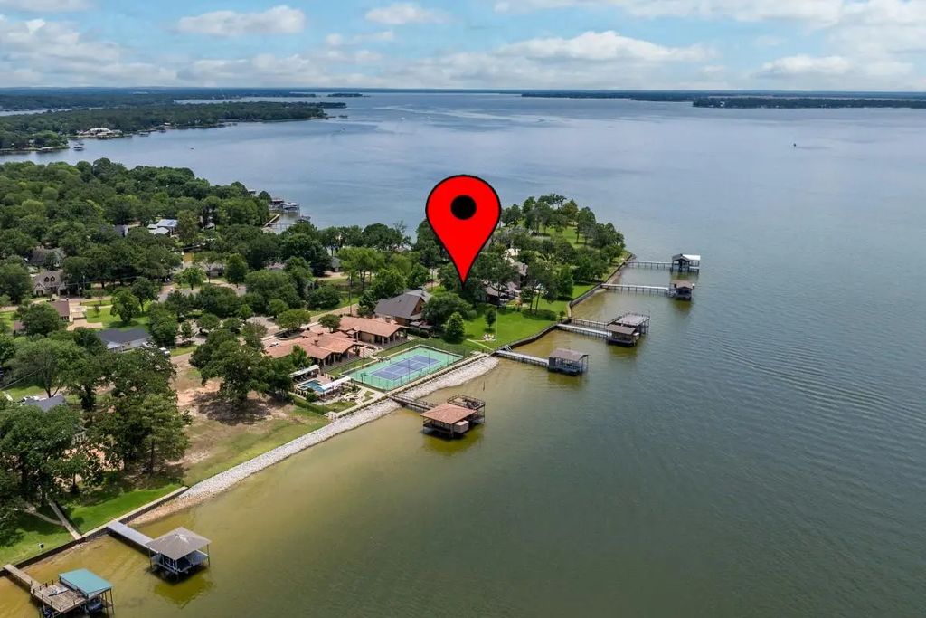 172 Enchanted Drive, Enchanted Oaks