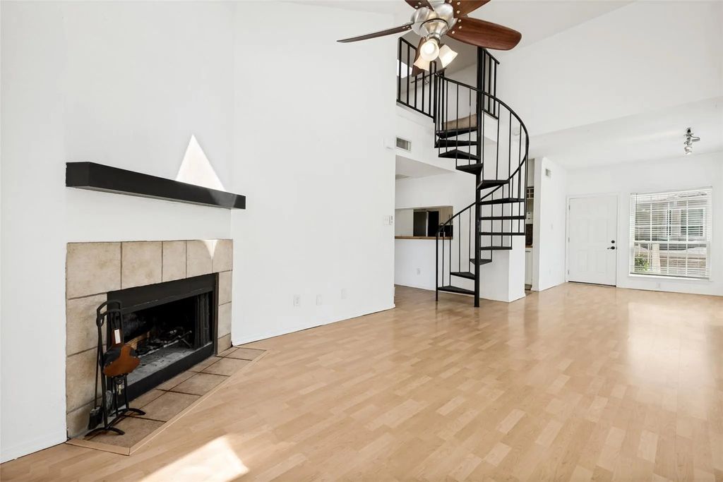 7151 Gaston Avenue 902, Dallas