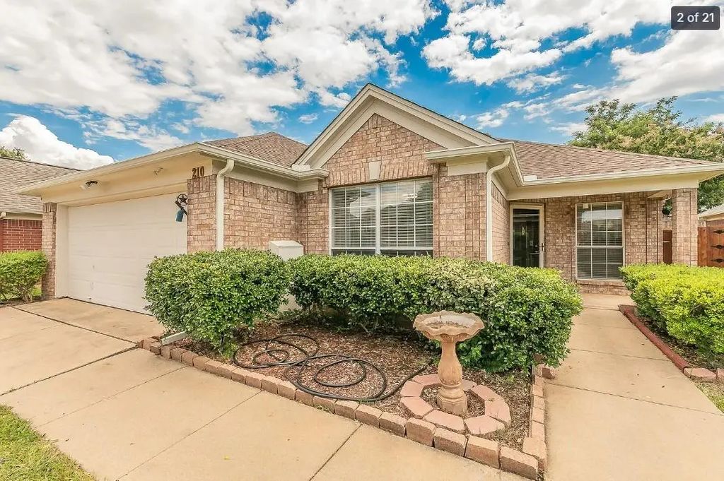 210 Madisson Drive, Euless