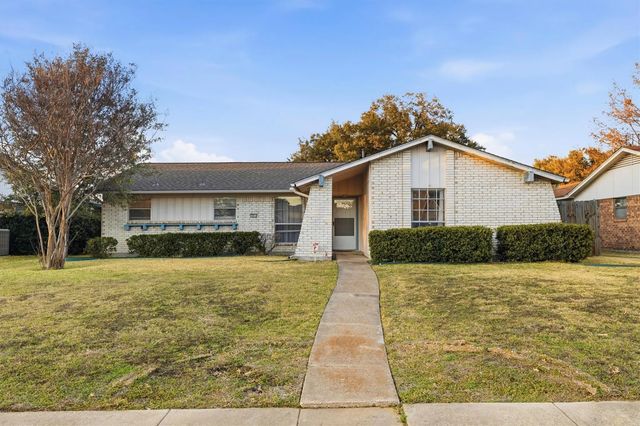 1913 Mission Drive, Garland