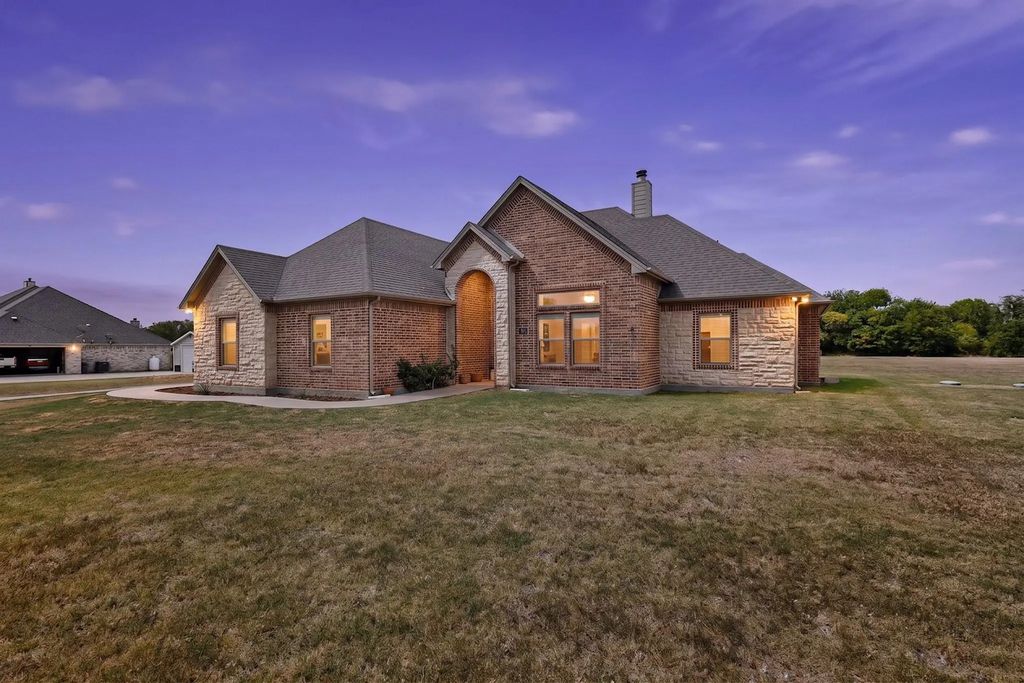 6120 County Road 401, Grandview
