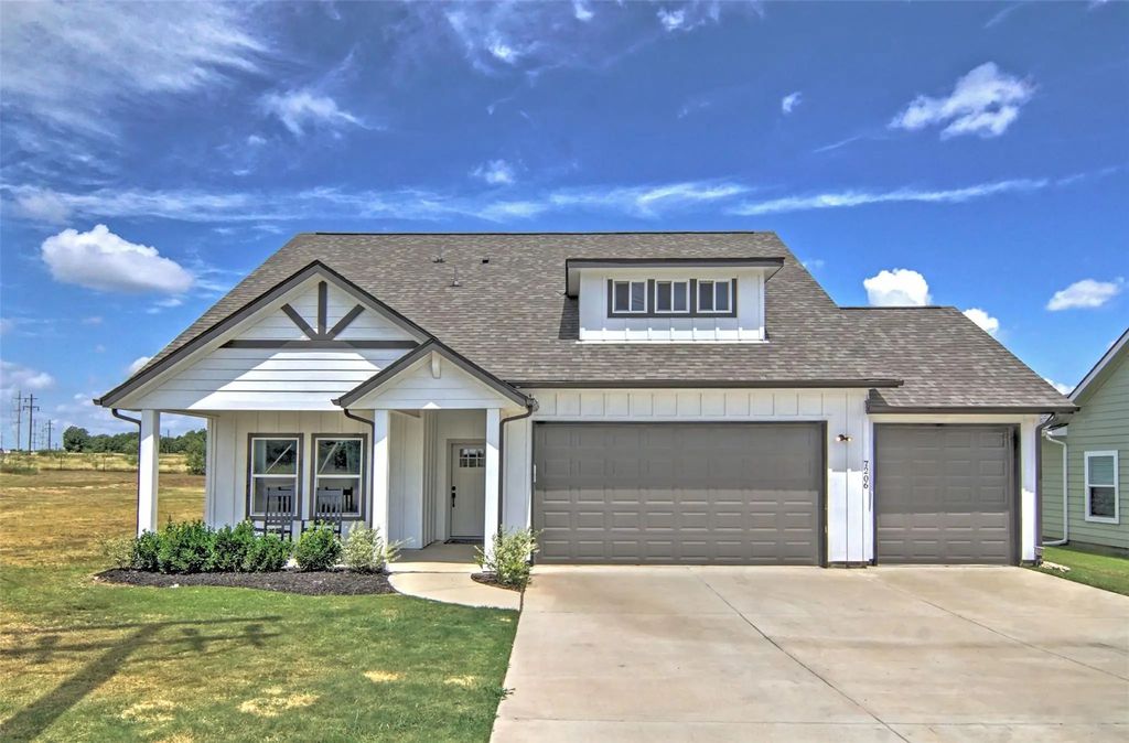 7206 Treaty Oaks Boulevard, Granbury