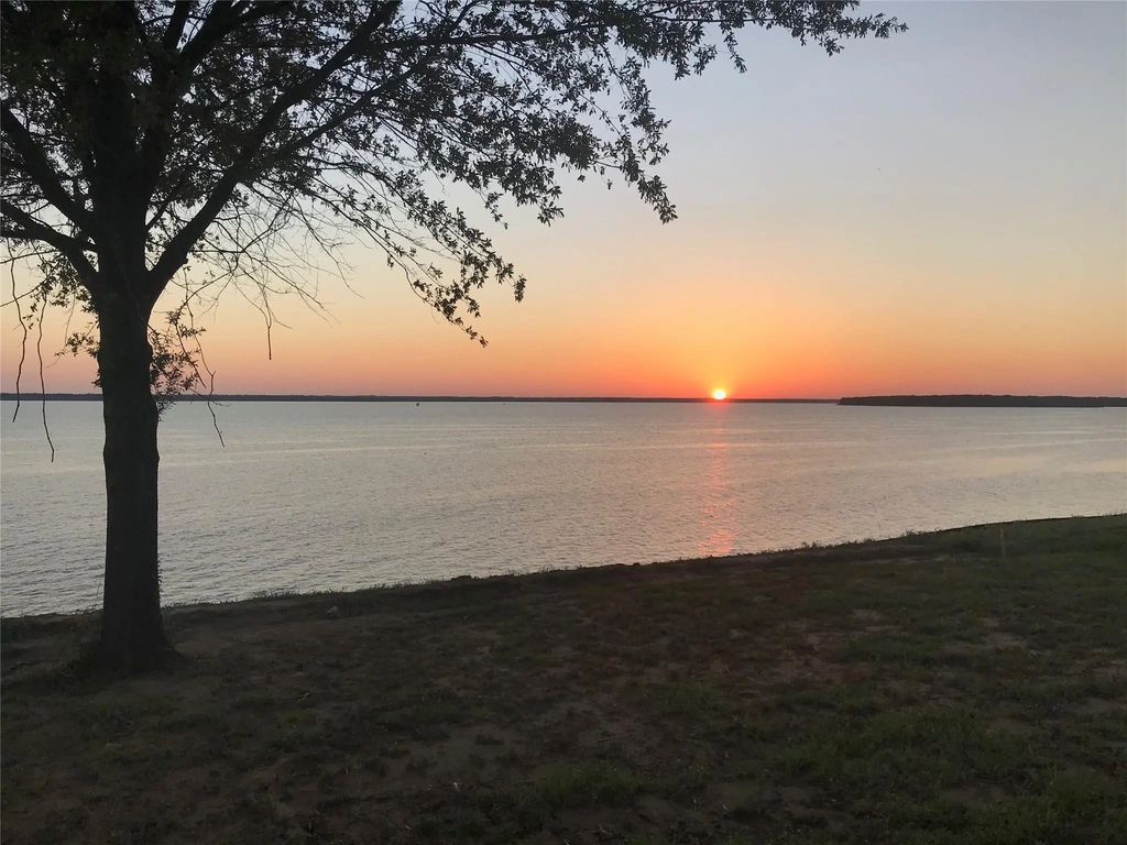 1564 Shoreline Drive, Mabank