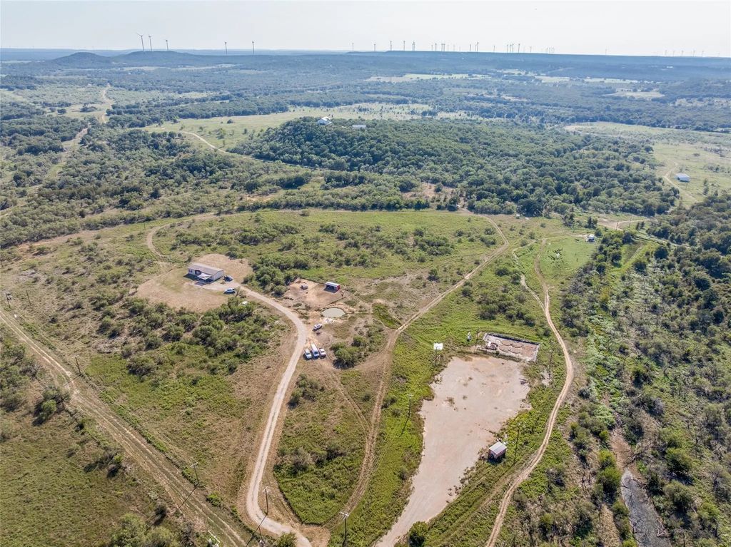 4599 Burwick Road, Jacksboro