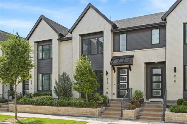 818 Trace Hawk Lane, Arlington