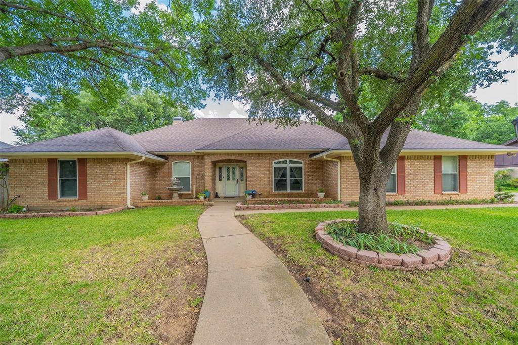 7013 Battle Creek Road, Fort Worth