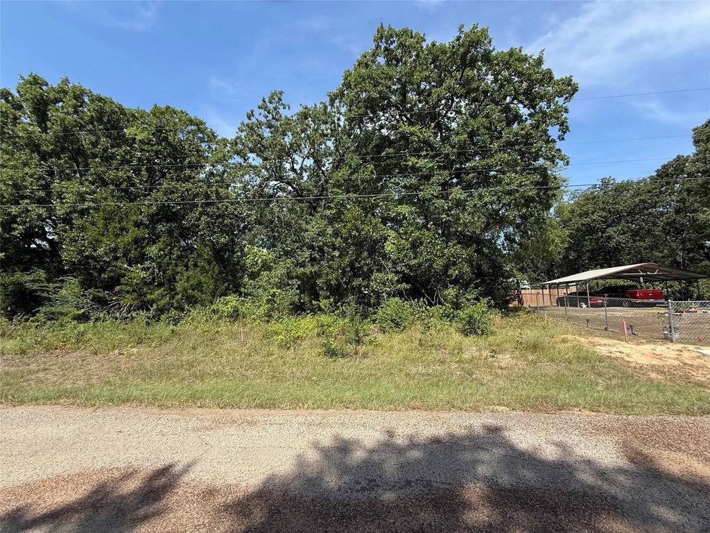 150 Running Deer Road, Mabank