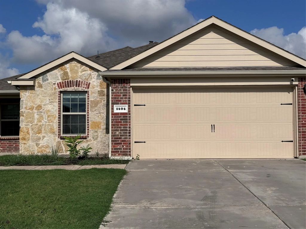 1404 Pampa Grass Drive, Princeton
