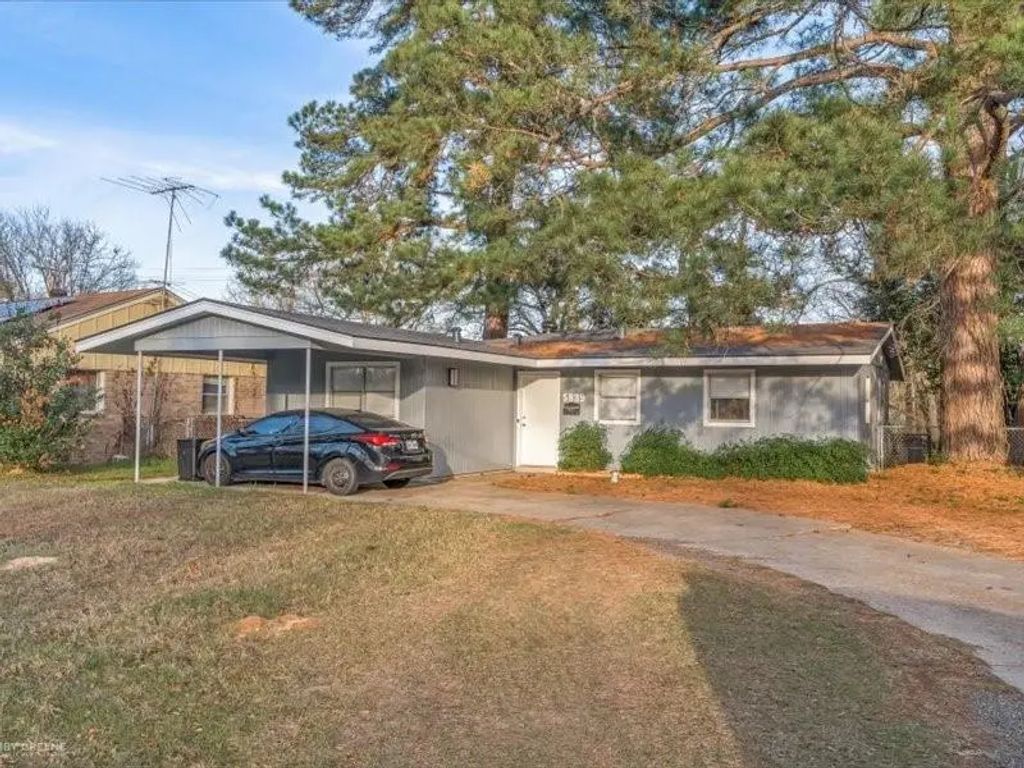 5839 W Canal Boulevard, Shreveport