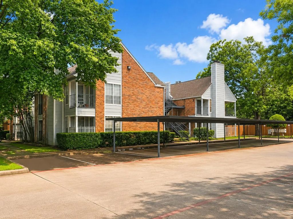 3206 S Fielder Road 107, Arlington