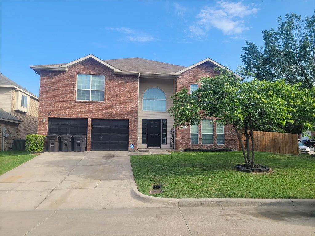 6920 Danieldale Drive, Fort Worth