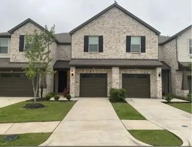 742 Bonnet Trail, Arlington