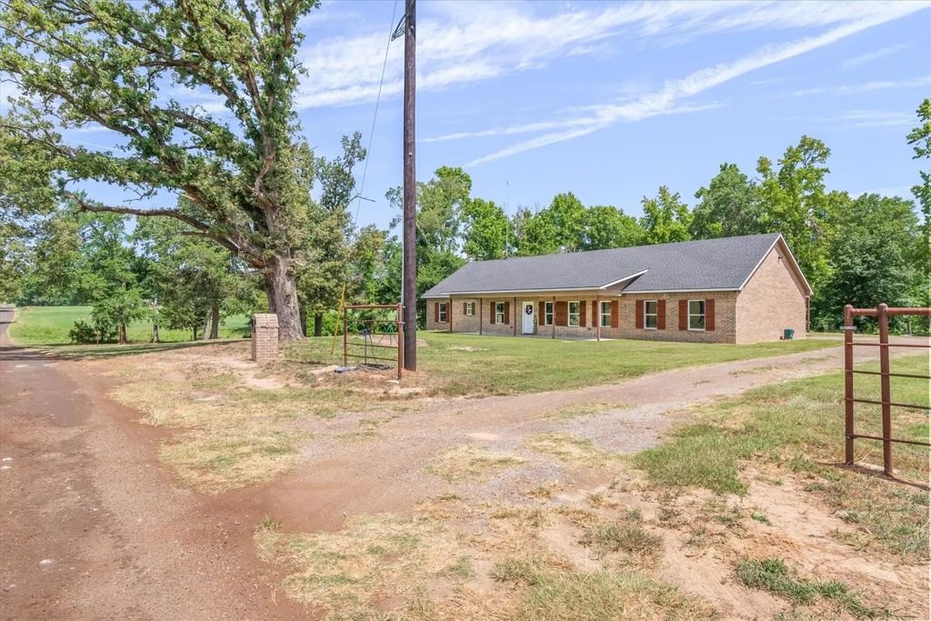 182 Vz County Road 1228, Canton