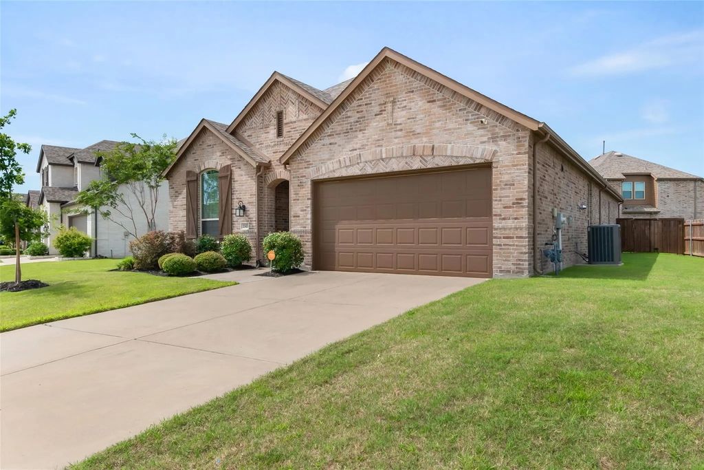 1545 Sugarberry Drive, Forney