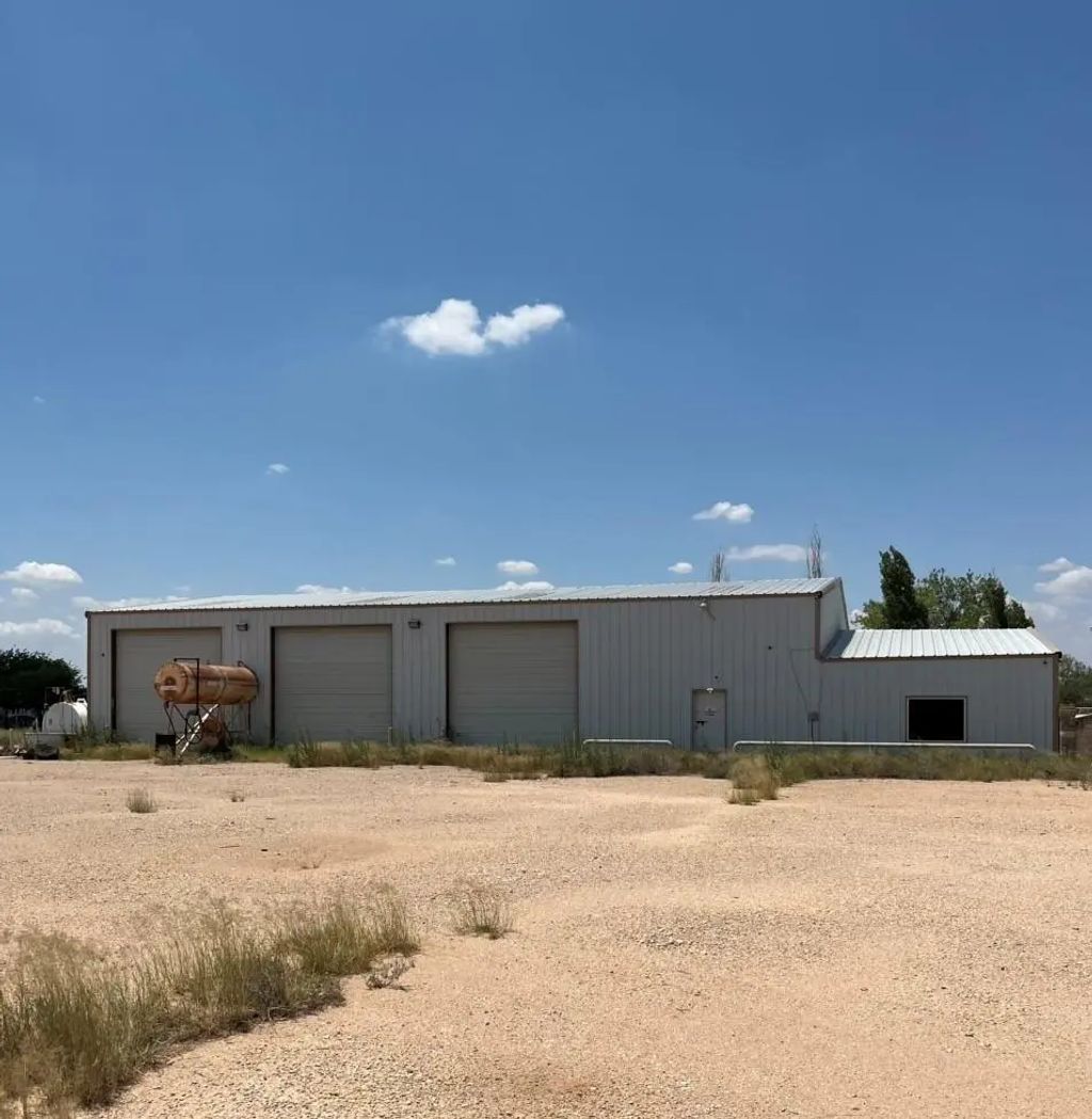 5206 S Cr 1183, Midland