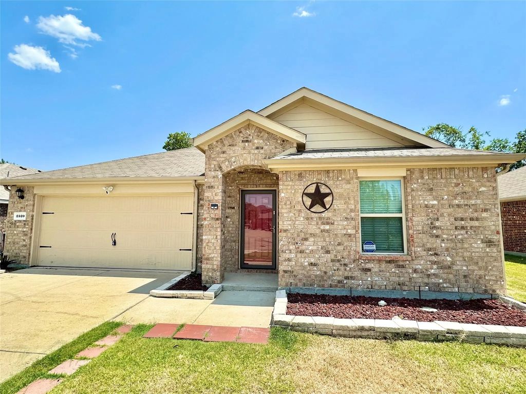2520 Old Farm Drive, Seagoville