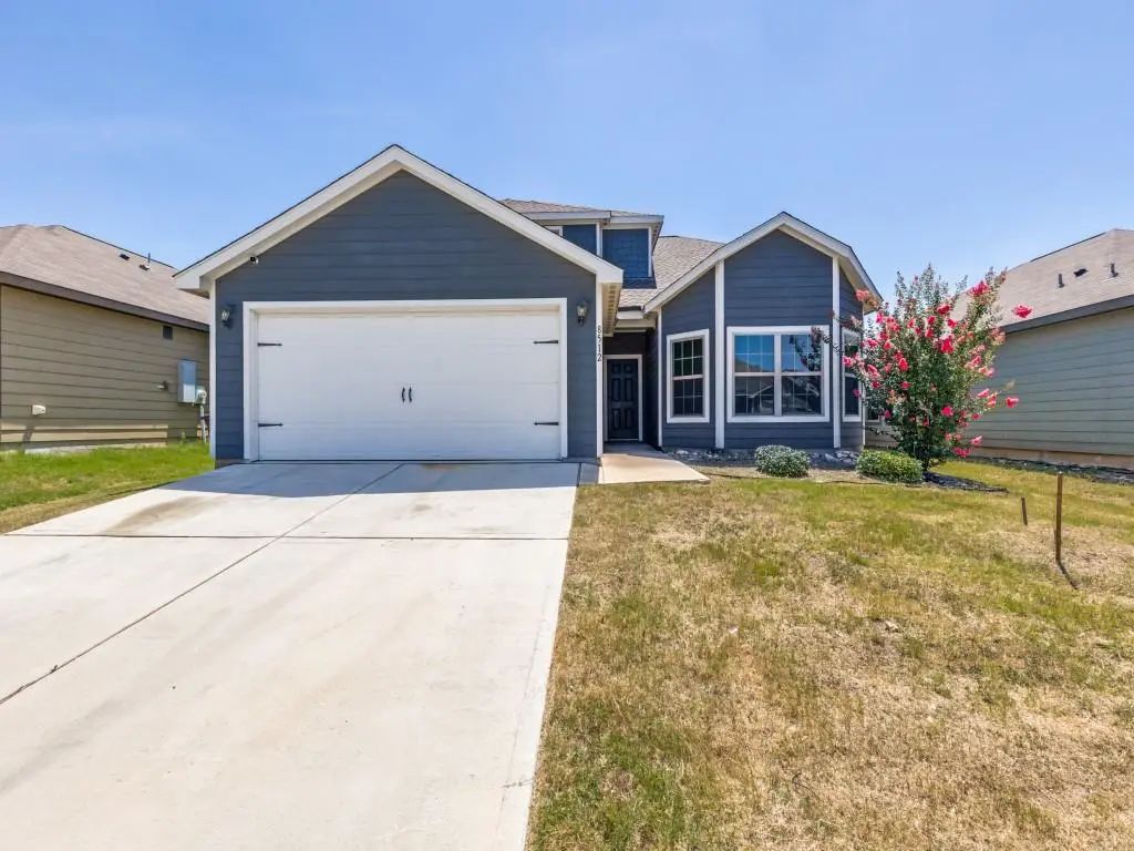 8512 Steel Dust Drive, Fort Worth