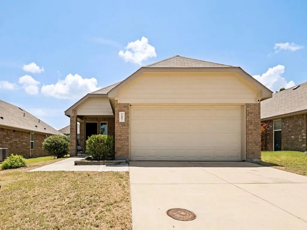 1603 Blue Jay Drive, Ennis