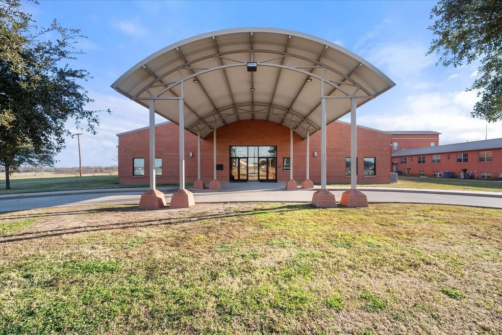 601 N 45th Street, Corsicana