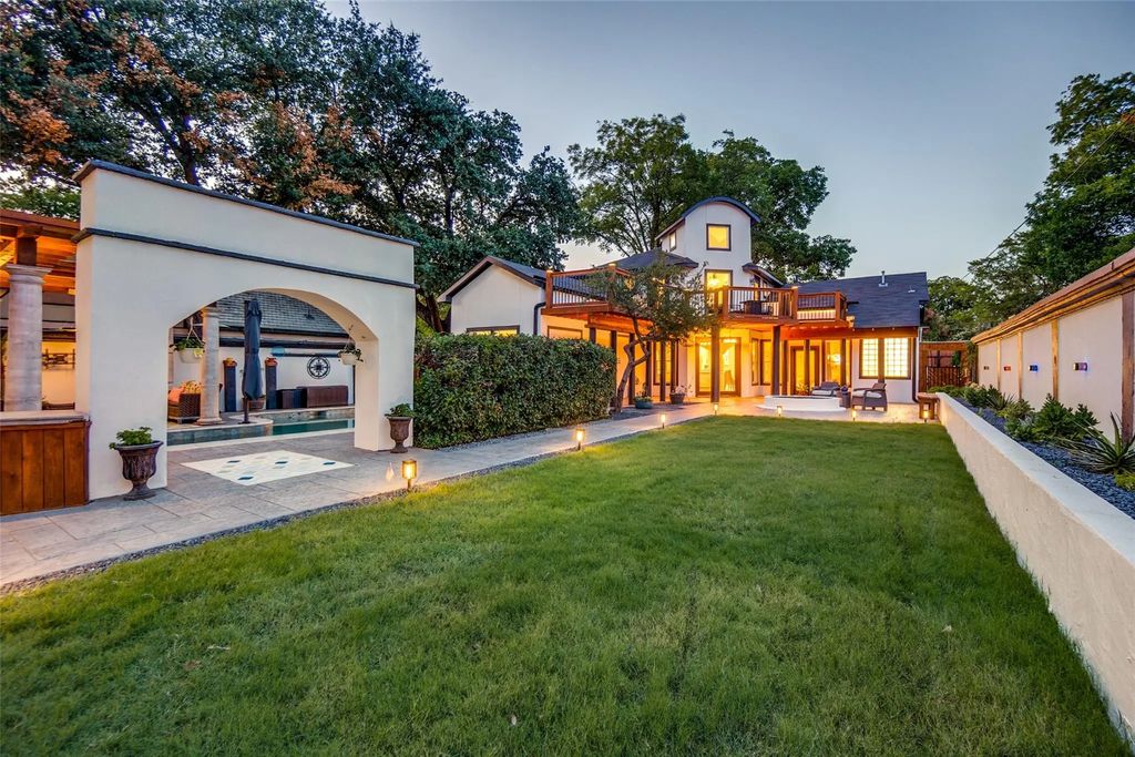5318 Denton Drive, Dallas