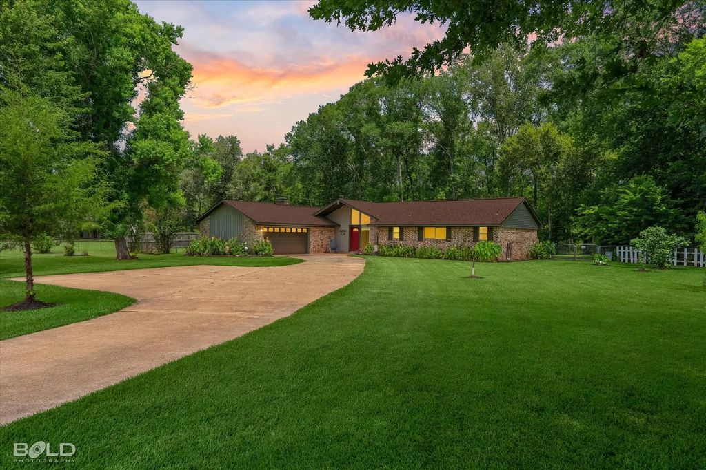 186 Cane Bend Drive, Haughton