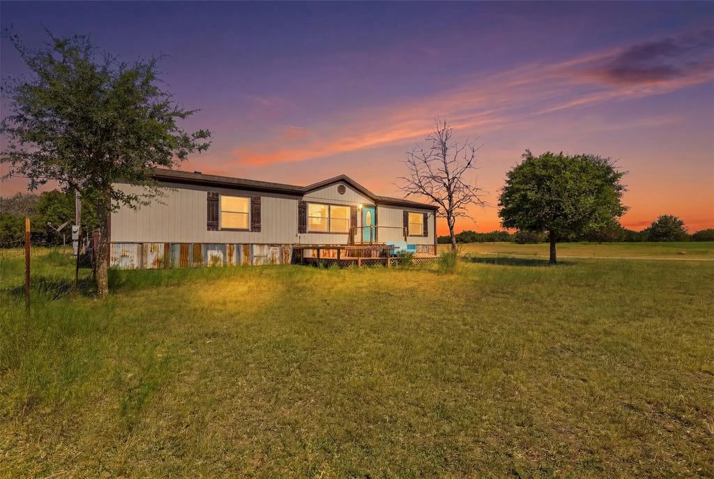 9132 Windmill Court W, Cleburne