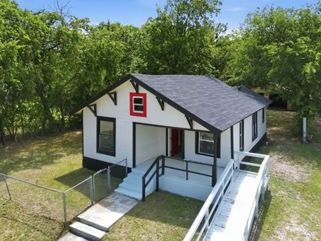 910 Loney Street, Fort Worth