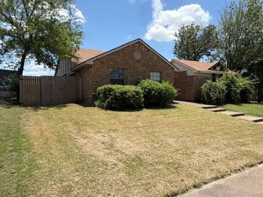 431 Pogue Street, Cedar Hill