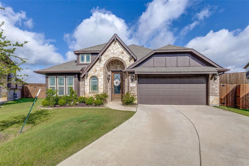 127 Woodlands Way, Balch Springs
