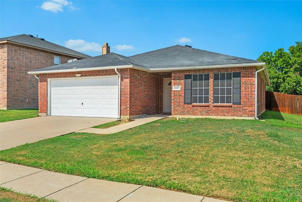 8421 River Bluffs Drive, Arlington