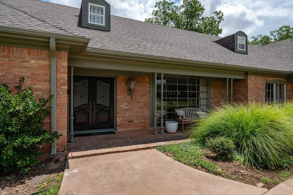 1825 Elmwood Drive, Abilene
