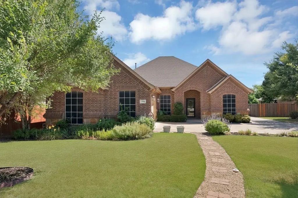 7256 Lake Country Drive, Fort Worth