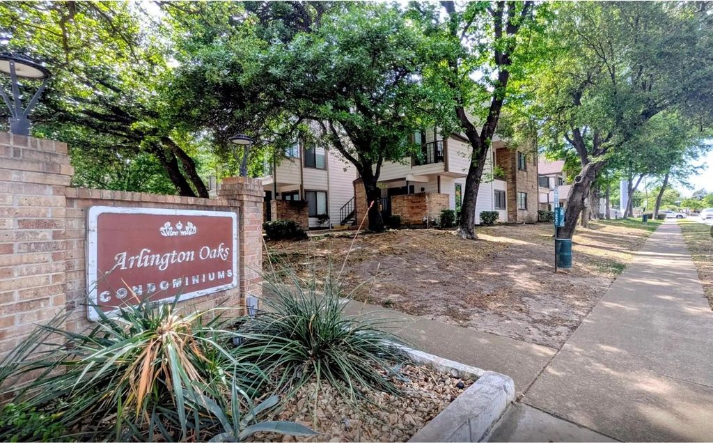 2312 Balsam Drive A303, Arlington