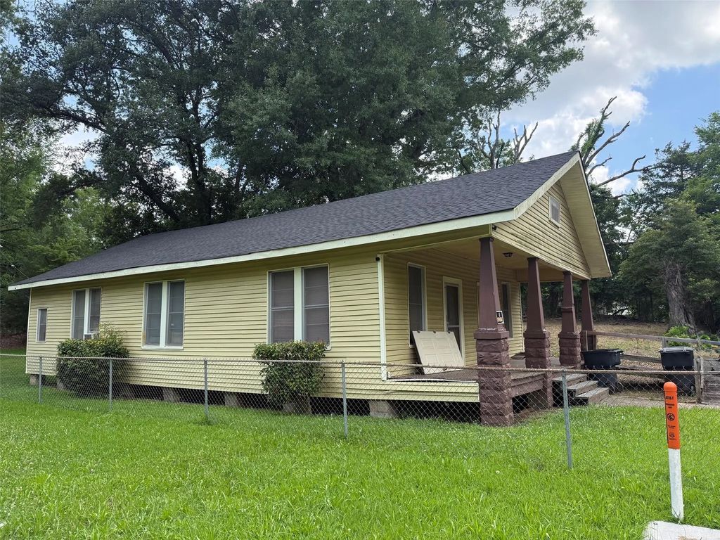 3001 Hardy, Shreveport