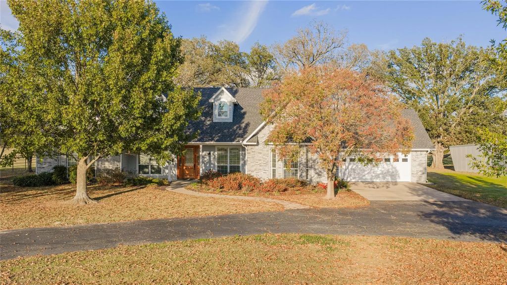 1032 W Fm 900, Mount Vernon