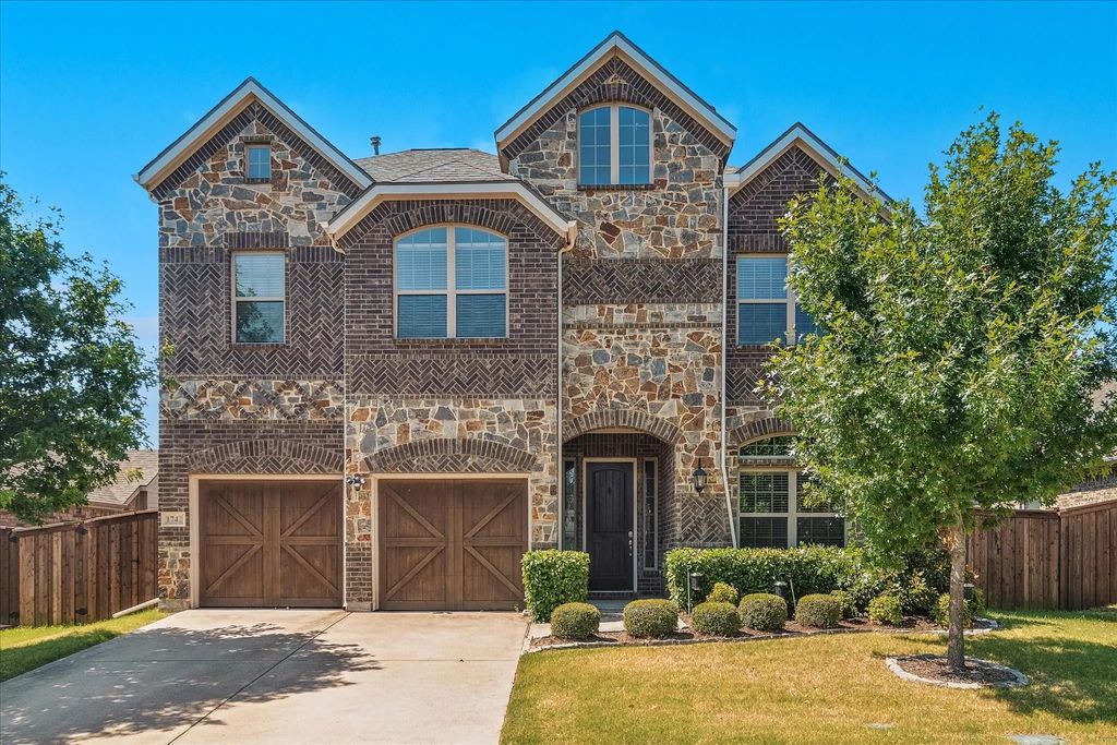 1742 Amalfi Drive, McLendon Chisholm