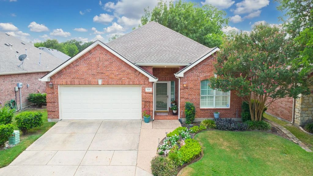 920 Cascade Drive, Fairview