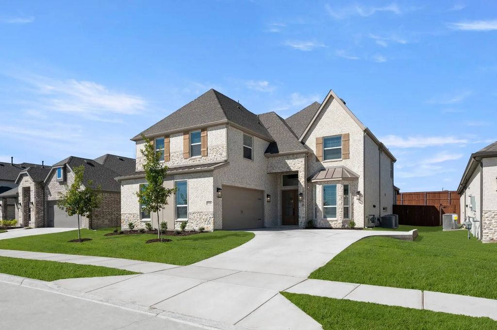 5320 Blue Cypress Drive, Fort Worth