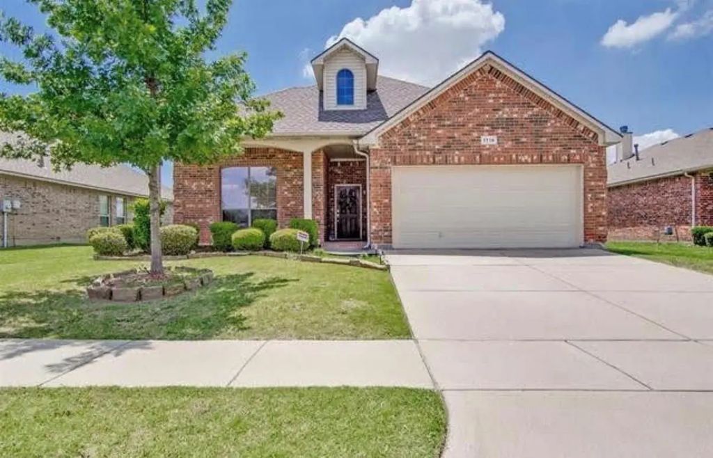 1716 Deer Crossing Drive, Arlington