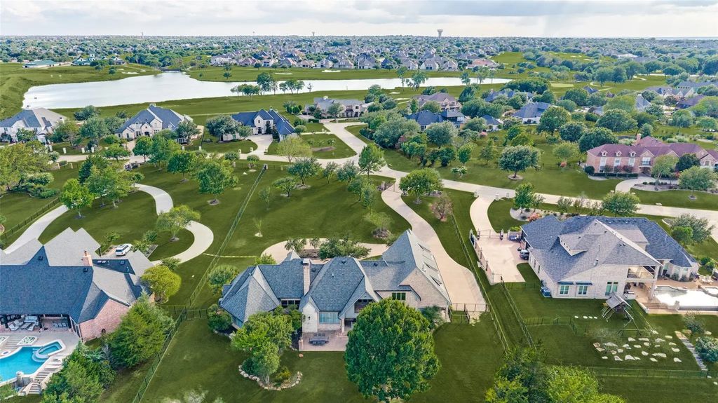 1440 Winding Creek Road, Prosper