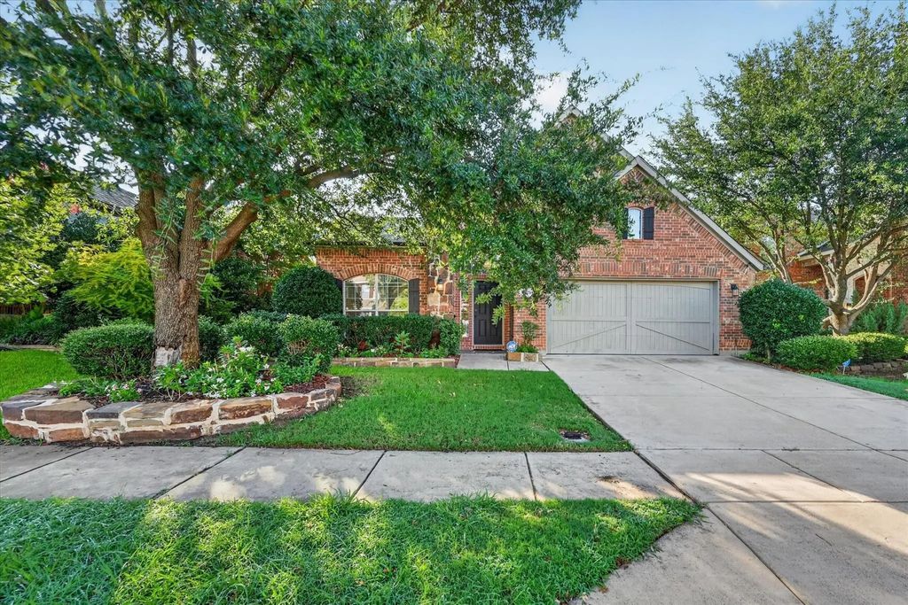 8021 Branch Hollow Trail, Fort Worth