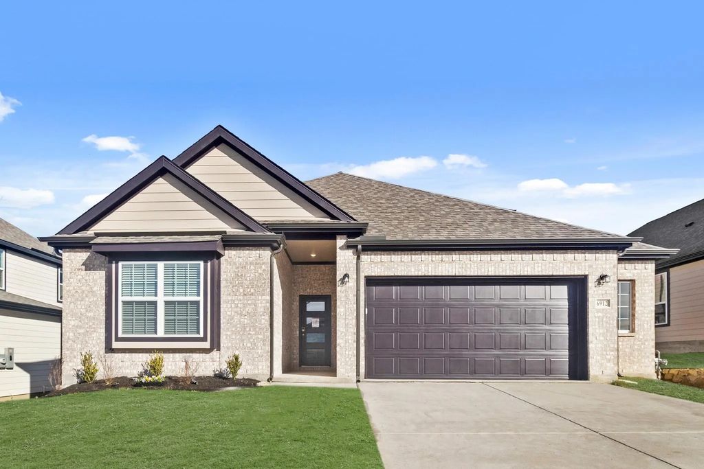 6912 Night Owl Lane, Fort Worth