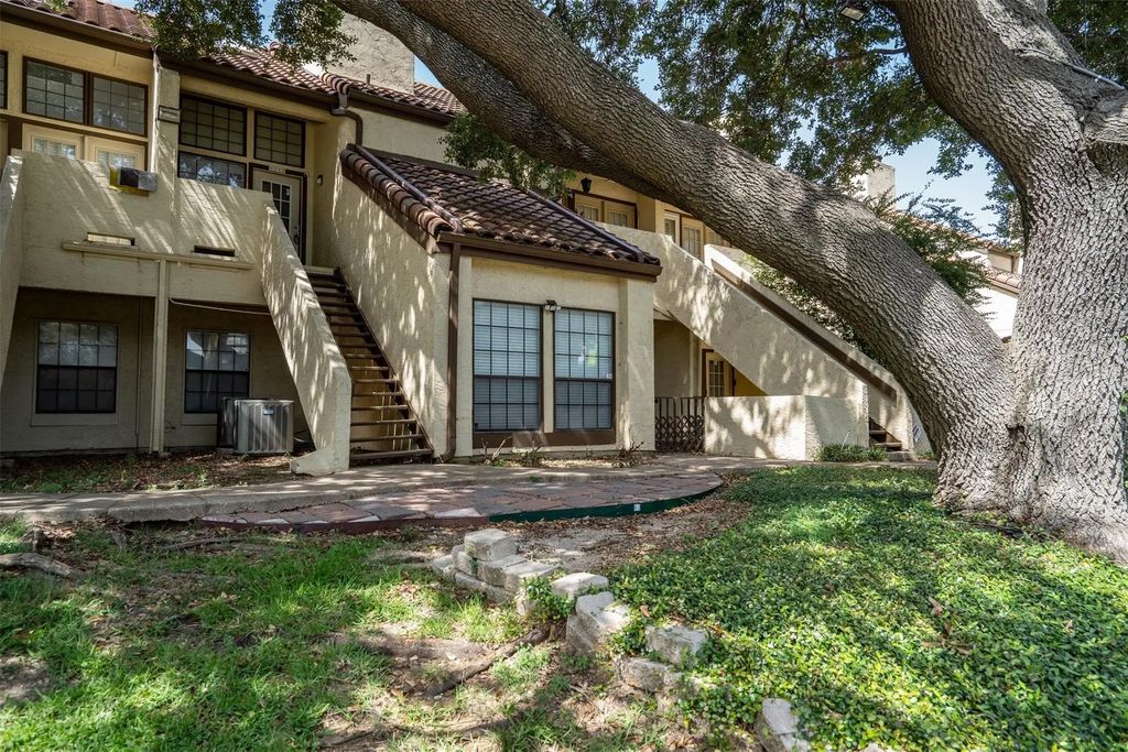 5590 Spring Valley H 203, Dallas