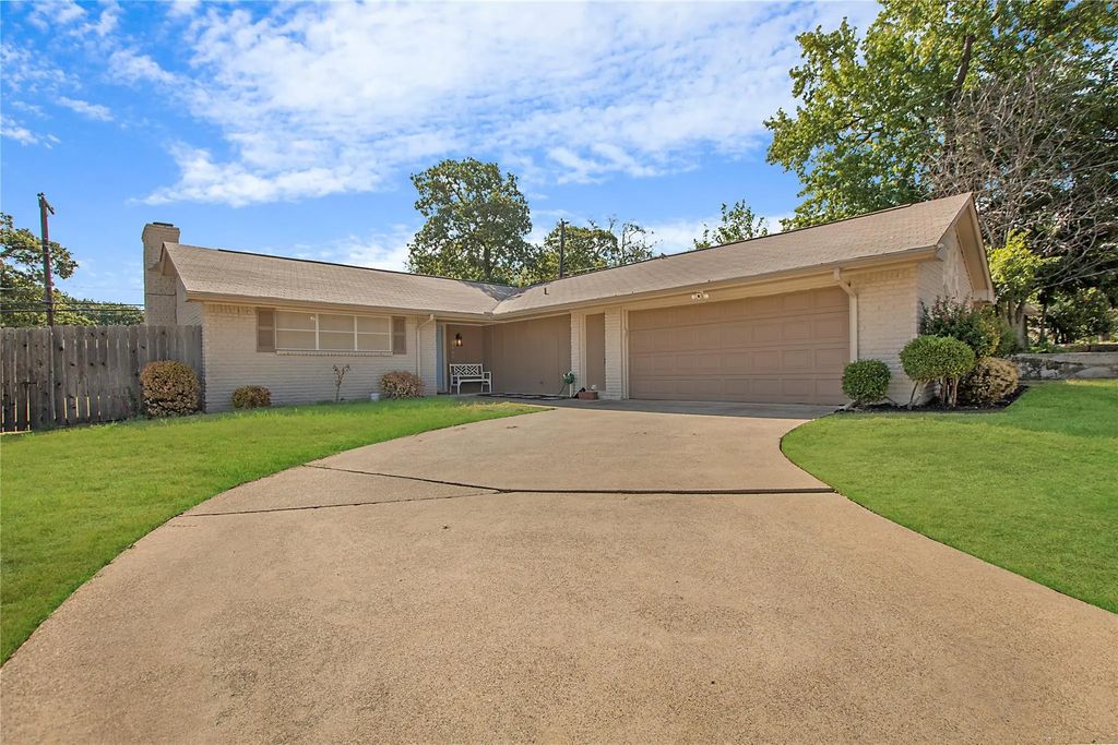 2507 Jewell Drive, Arlington
