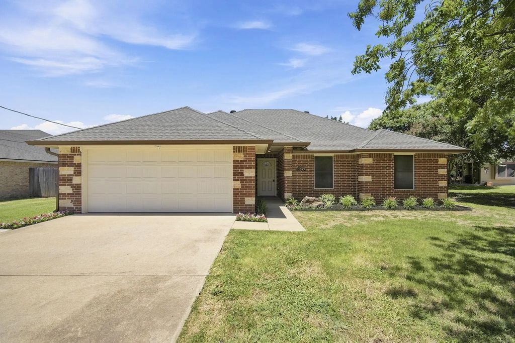 1519 Shawnee Road, Red Oak