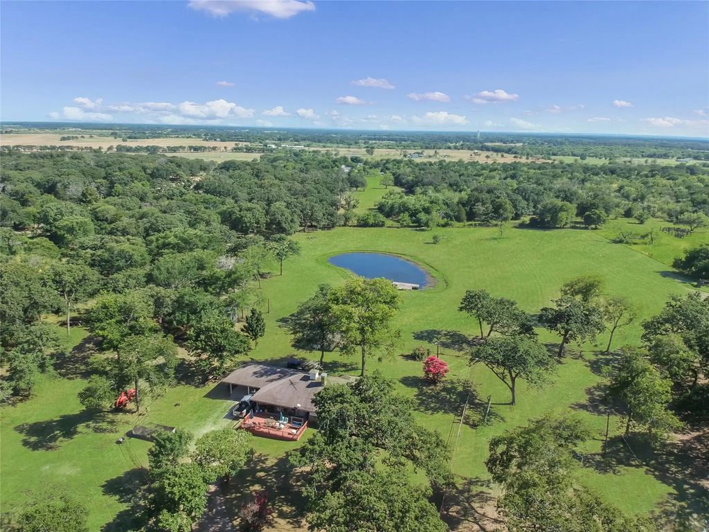 1001 Sandy Ridge Road, Scurry